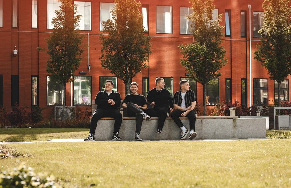 The Daily Listening 🎧 (@dailylistening) on Twitter photo Keep Manchester's <a href="/Pomona_Park/">Pomona Park</a> on your radar and fall in love with new track, "Do Not Disturb." Listen now: thedailylistening.com/listen-pomona-… Keep Manchester's <a href="/Pomona_Park/">Pomona Park</a> on your radar and fall in love with new track, "Do Not Disturb." Listen now: thedailylistening.com/listen-pomona-…