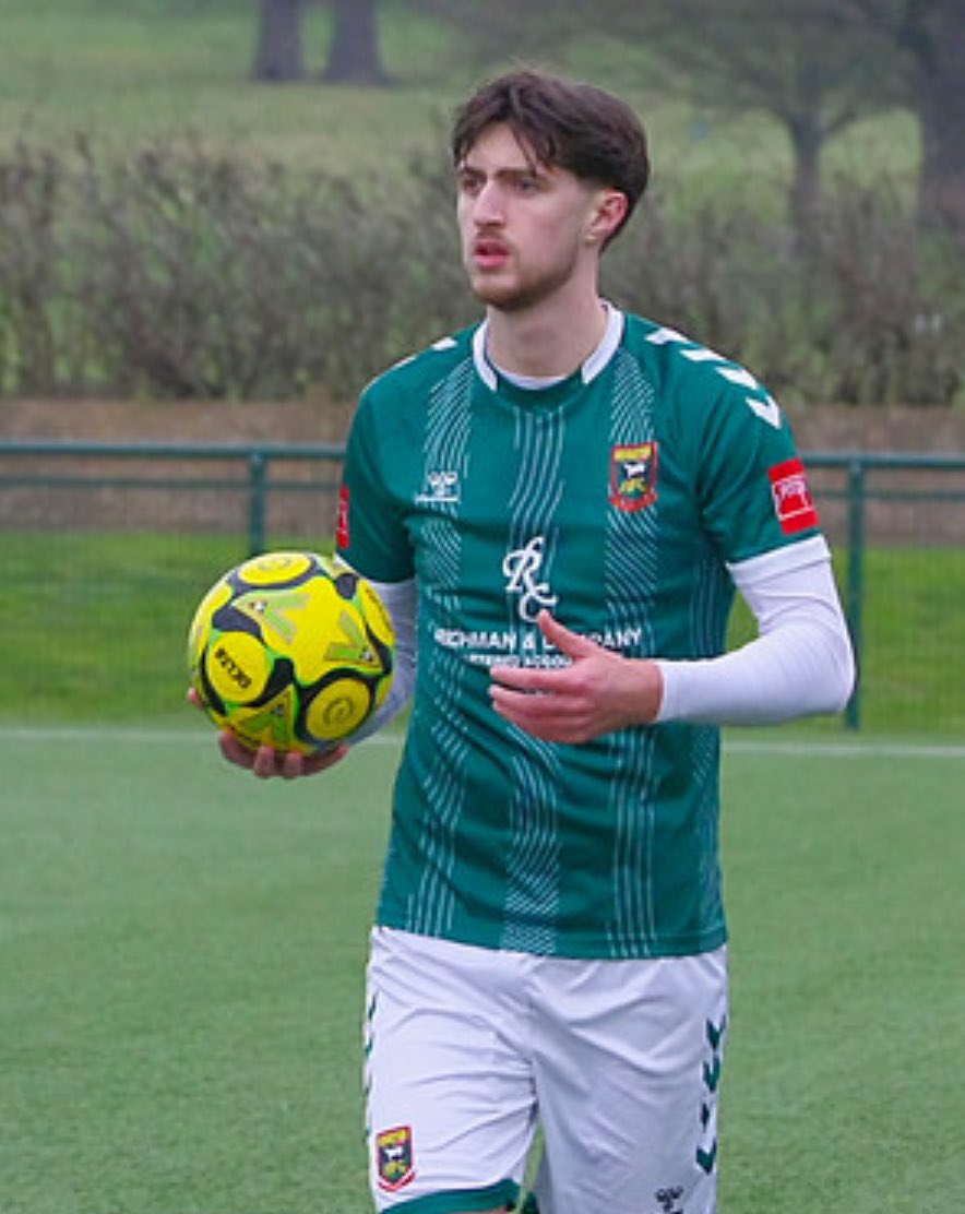 FreddieStanley_'s tweet image. Free agent📞⚽️
Age: 20
Position: Centre back, Left back
Left footed
Looking for clubs from step 3/4
Previous clubs: Stevenage FC, Aldershot Town FC, Hayes and Yeading (loan) , Concord Rangers (loan) , Hendon (loan)
📲Any retweets or shares would be very appreciated 🙏🏼