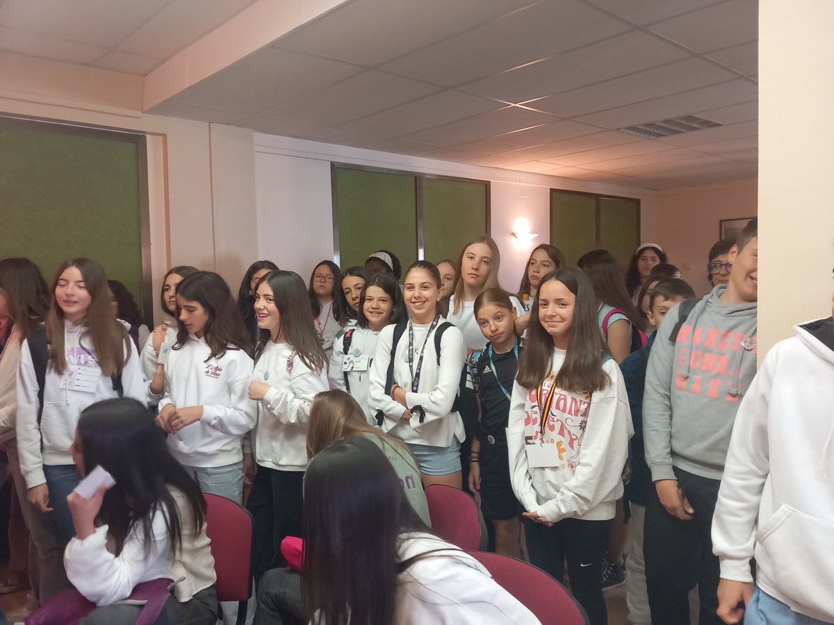 IES Santa Emerenciana tweet media