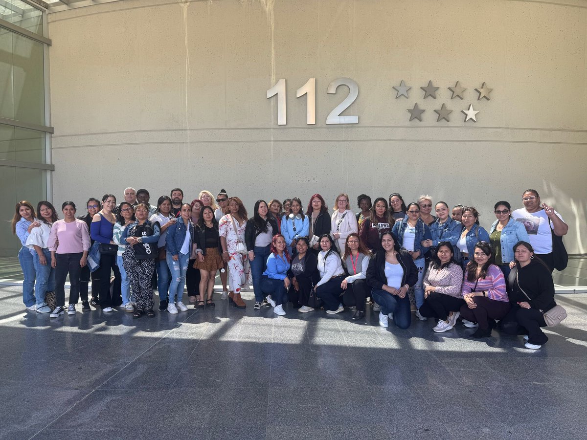 112cmadrid's tweet photo. 📸 En nuestras #Visitas112 hoy hemos recibido a un grupo de alumnos y profesores de Asispa Formación, de @asispa_oficial.

¡Muchas gracias por venir a conocer nuestro trabajo! 👏🏻👏🏻

#Madrid112
#ASEM112 https://t.co/xN3V4NFBGV