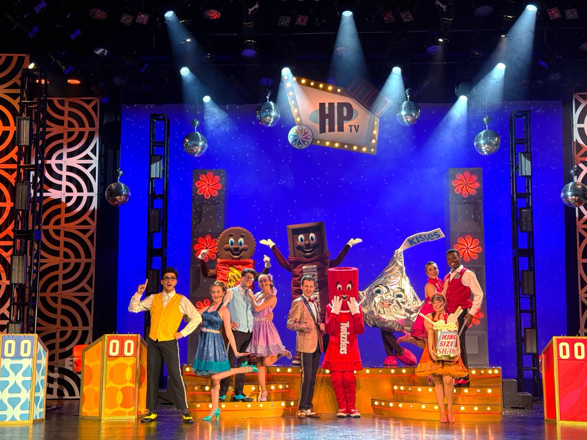 A new show debuts today at Music Box Theatre - Twizz’s Twisted Trivia!

Compete in an exciting game of trivia with surprises &amp; a chance for everyone to play. Each round includes Hershey Characters, music, dances &amp; #HersheyparkHappy charm. Plus, meet the characters after the show!