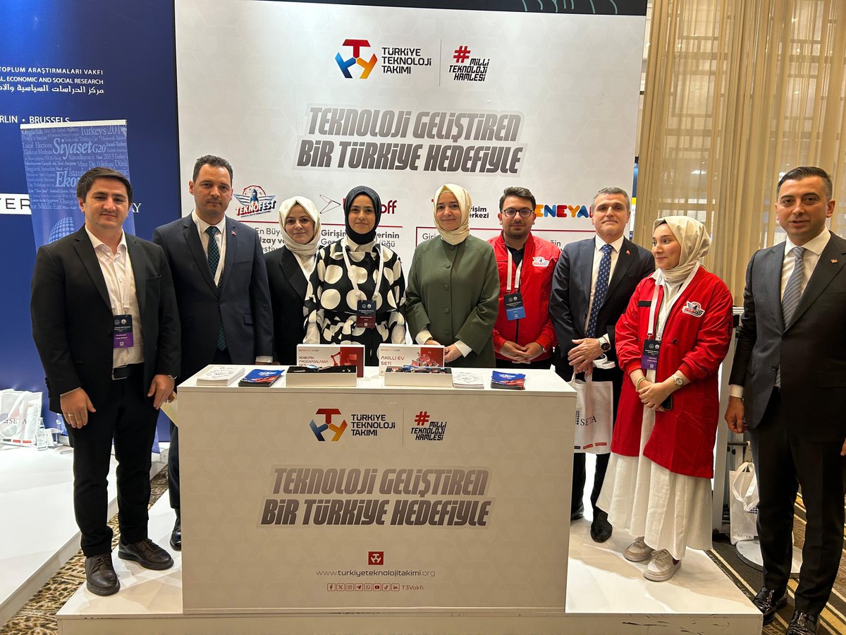 Dr.Betül Sayan Kaya 🇹🇷 (@drbetulsayan) on Twitter photo “Aile ve nüfus bir yıla sığdırılacak kadar dar bir gündem değildir. Bu yüzden 2026-2035 dönemini “Aile ve Nüfus 10 Yılı” ilan ediyoruz.”
Sn. Cumhurbaşkanımız <a href="/RTErdogan/">Recep Tayyip Erdoğan</a>’ın teşrifleriyle, Aile ve Sosyal Hizmetler Bakanlığımız tarafından düzenlenen Uluslararası Aile Forumu’na “Aile ve nüfus bir yıla sığdırılacak kadar dar bir gündem değildir. Bu yüzden 2026-2035 dönemini “Aile ve Nüfus 10 Yılı” ilan ediyoruz.”
Sn. Cumhurbaşkanımız <a href="/RTErdogan/">Recep Tayyip Erdoğan</a>’ın teşrifleriyle, Aile ve Sosyal Hizmetler Bakanlığımız tarafından düzenlenen Uluslararası Aile Forumu’na