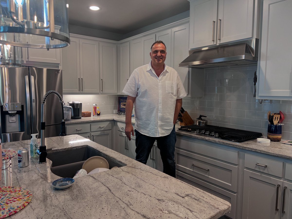 toscanaremodel's tweet photo. Start your weekend off right with a home remodeling project. Call the experts here at Toscana Remodeling. #bathroomremodeling #kitchenremodeling #contractor #flooring #cabinets #granite #carpet #lvtflooring #fridaymorning https://t.co/9llz2jwfEr