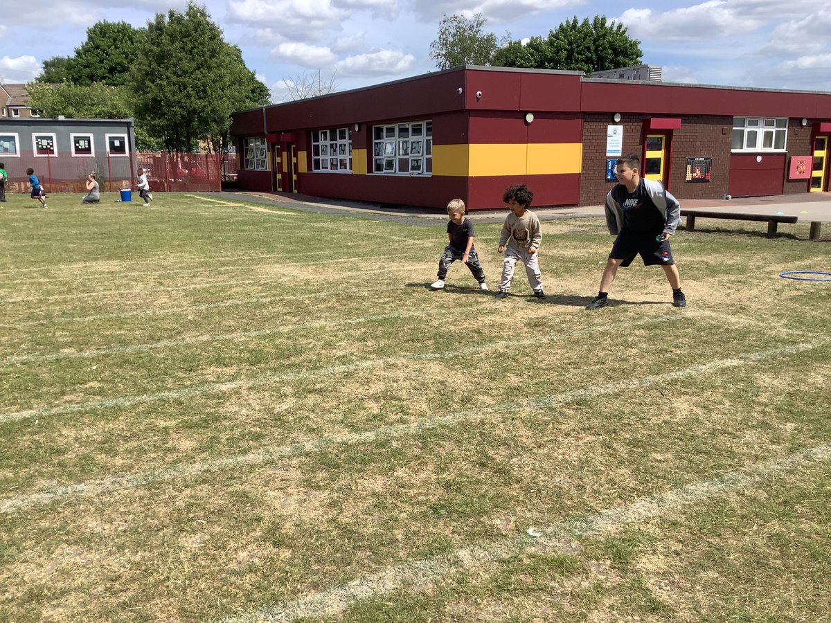 Well done to our attendance reward winners this term. We enjoyed a lovely picnic and afternoon of games for Mrs Smith's last day at Gaskell. We will miss you Mrs Smith #attendancematters