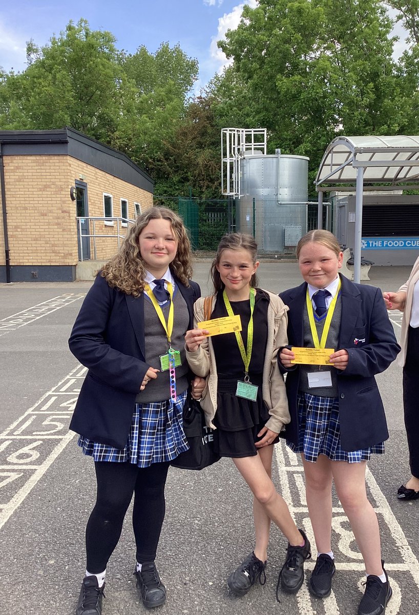 🎉 A huge shoutout to our amazing students who went above and beyond and received Golden Tickets this week. Was a fantastic celebration of your hard work, kindness, and dedication! 🌟💛 We’re so proud of you all — keep shining! #GoldenTicket #OrchardExcellence #ProudMoment