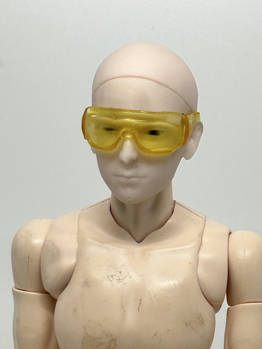 catstar_works's tweet photo. 【試作品紹介】
工場長がオビツ30用のゴーグルを試作しました！サイバーテックなファッションにいかがでしょうか？😆
4枚目はオビツ30ヘッドにつけたイメージです！
#catstar_works #オビツ30 https://t.co/UbAQwqMjZP