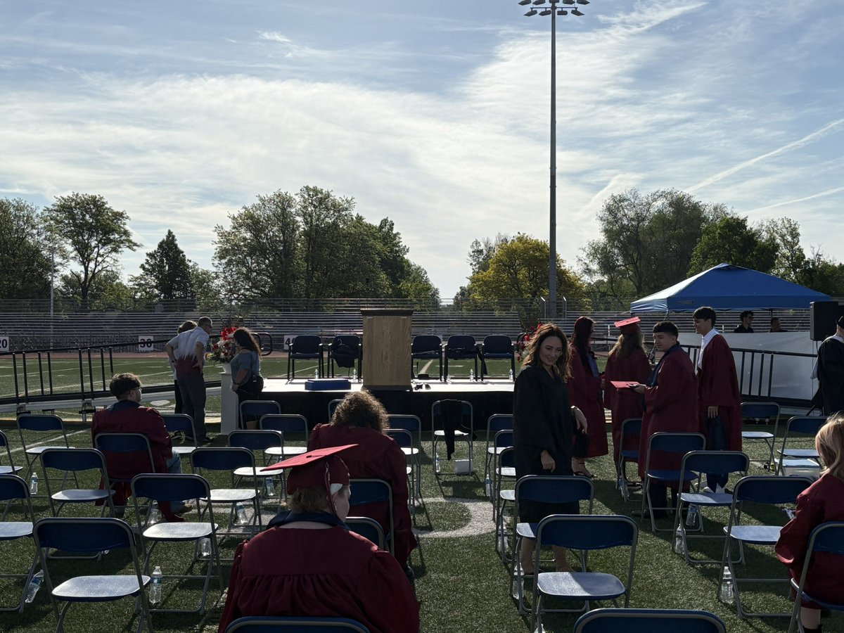 It is a beautiful morning for New Meridian HS graduation! Congratulations, Eagles! ⚡️⚡️🦅⚡️⚡️