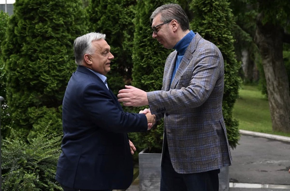 🇷🇸🇭🇺 Vučić and Orban engage in strategic talks during Orban’s visit to Belgrade  

🤝 Vučić and Orban hold all-day talks to strengthen Serbia-Hungary ties  
🌍 Focus on geopolitics, foreign policy, and regional stability  
📈 Boosting economic relations for mutual growth and