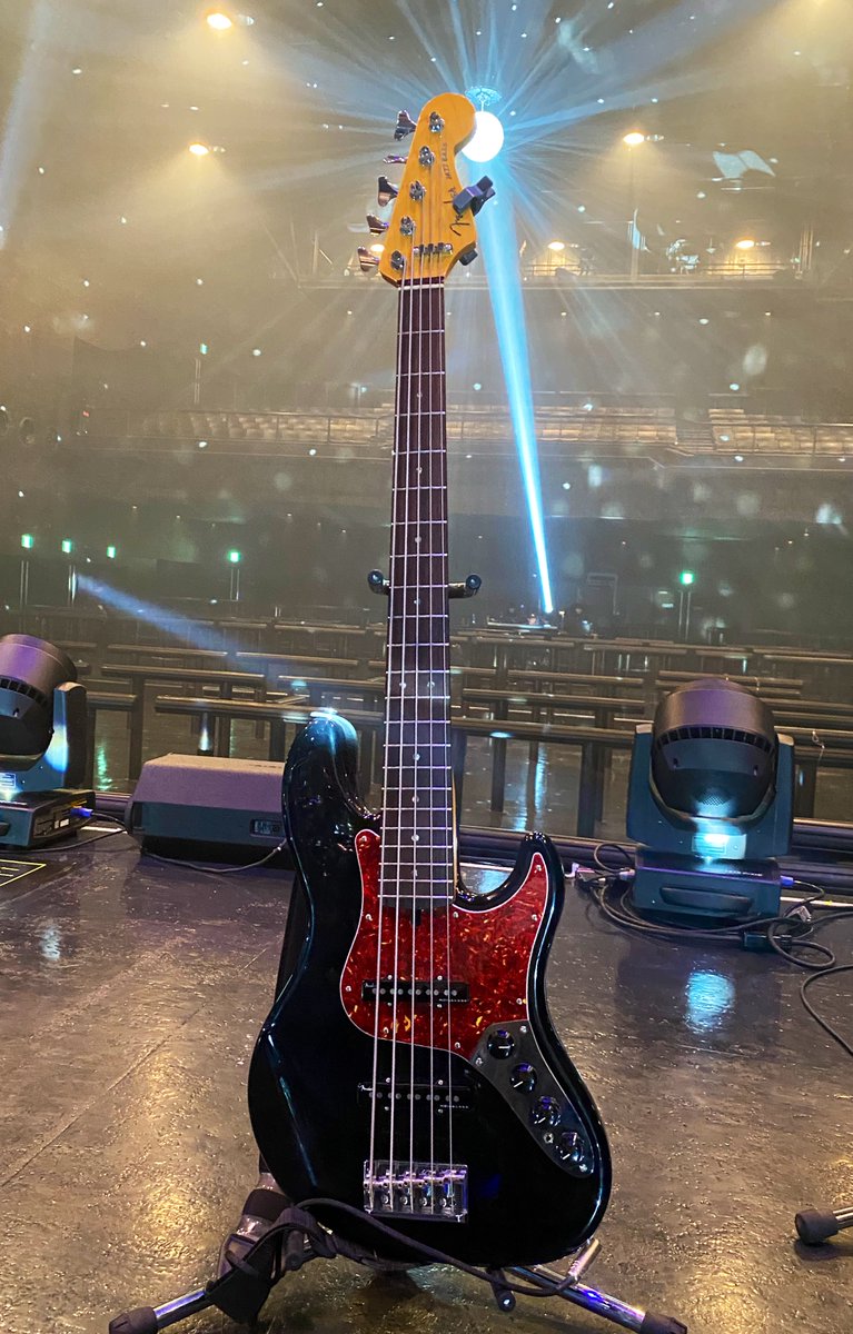 なとりツアー「摩擦」

Zepp Diver City 二日間ありがとうございました！！

リッスン頑張って言いました。

#なとり_摩擦