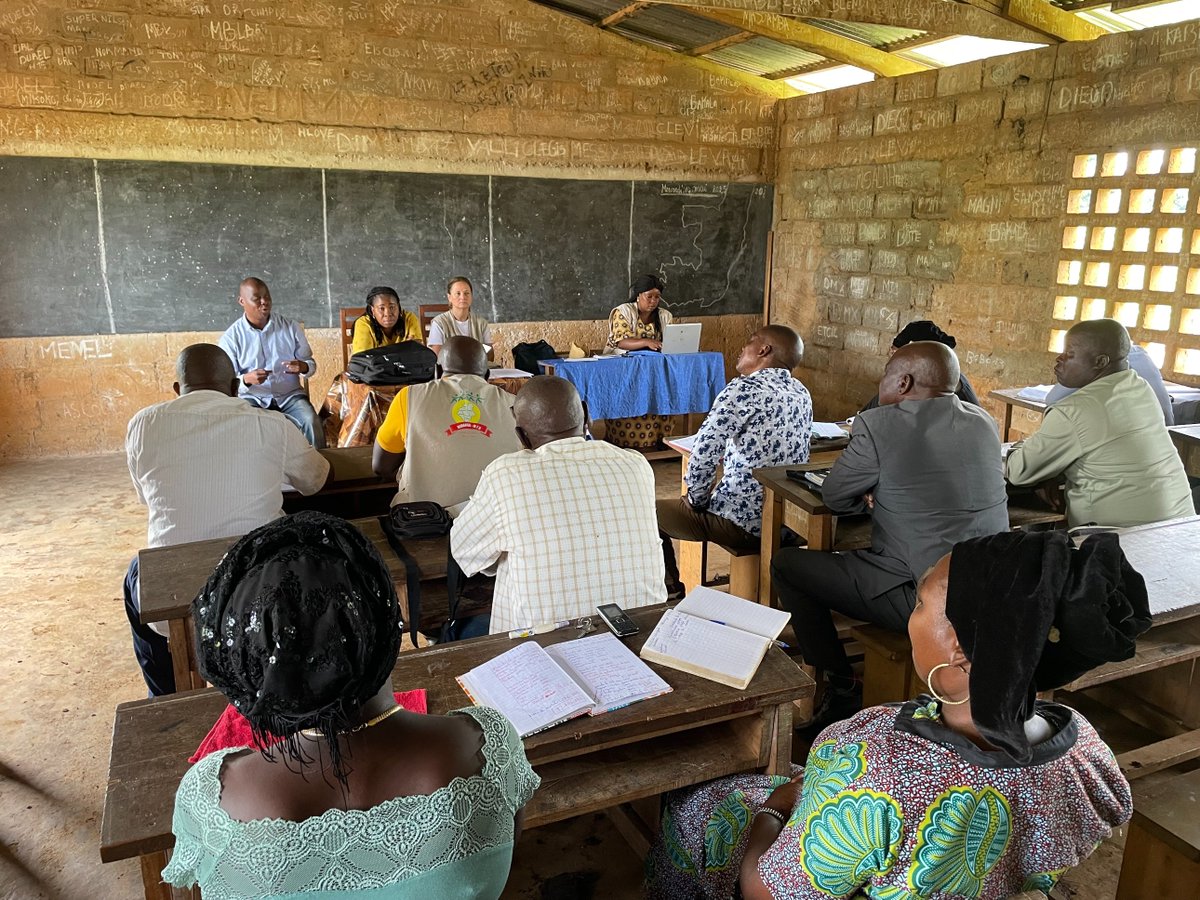 PamCongo's tweet image. 🌱Seeds for Tomorrow :A joint monitoring mission with Ministries of Education, Agriculture, and WFP.
Strengthening ties between school canteens and smallholder farmers to improve meal quality, ensure fair pricing, and boost local markets.
📚 Read more 👉 urls.fr/Vr4zsI