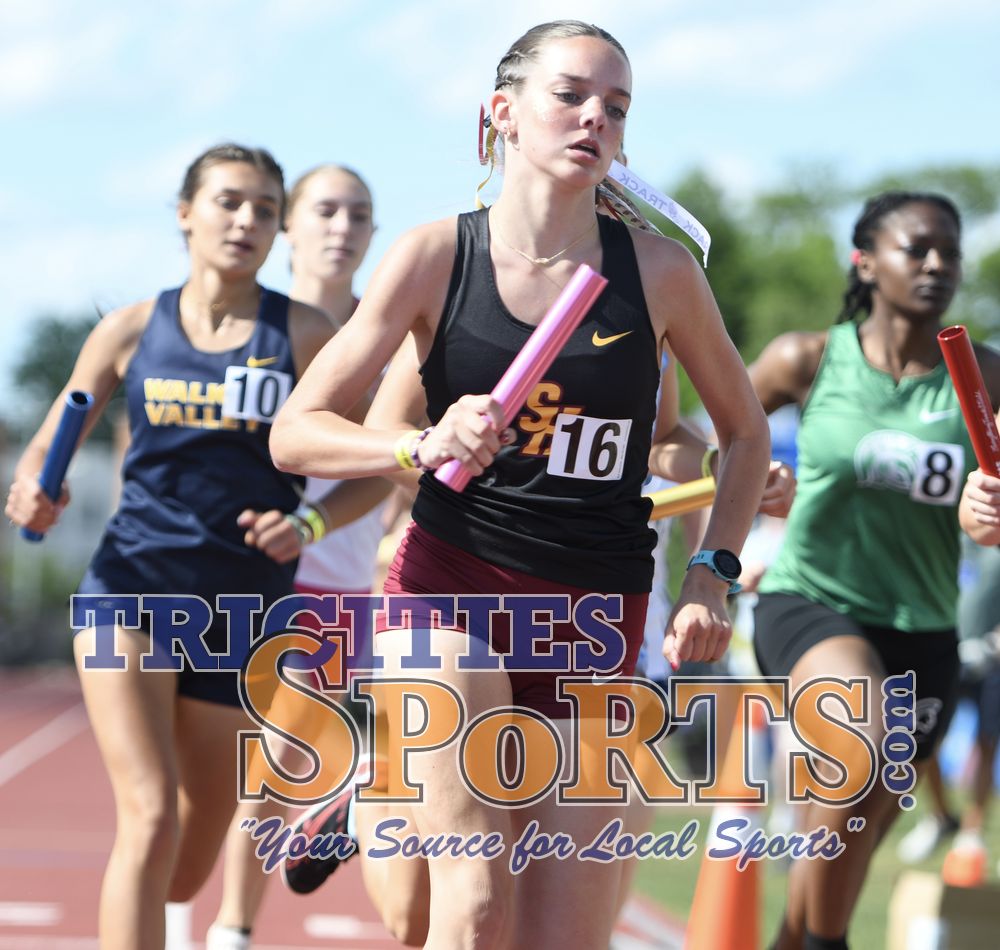 TriCitiesSports.com High School Track &amp; Field Photo Gallery Presented by <a href="/FoodCity/">Food City</a>
🏅 Class AAA State Championships (9⃣6⃣)
📷 <a href="/tcook06061994/">Tanner Cook</a> 
➡️ tricitiessports.com/photo-gallery-…