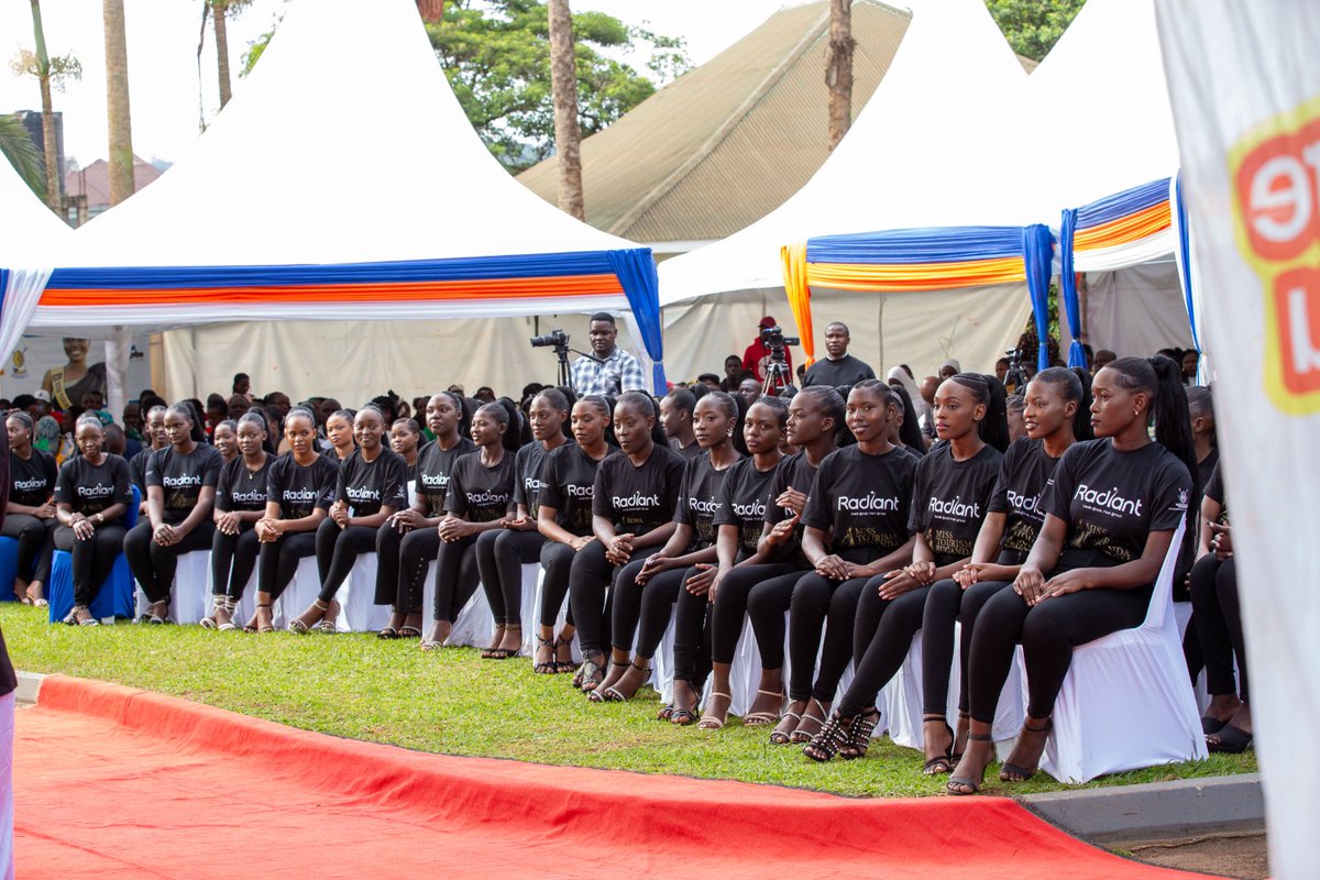 MiiroShafik_'s tweet photo. I commend the passion of over 50 girls who have stood out to represent their culture.

It is a responsibility of each one of us to promote our cultures #IamMyCulture

#MissTourismBuganda2025 https://t.co/n9MCarSRpc