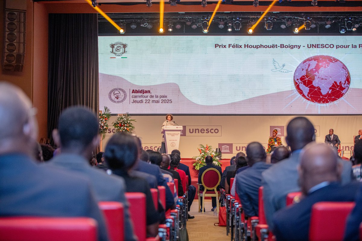 Audrey Azoulay tweet media