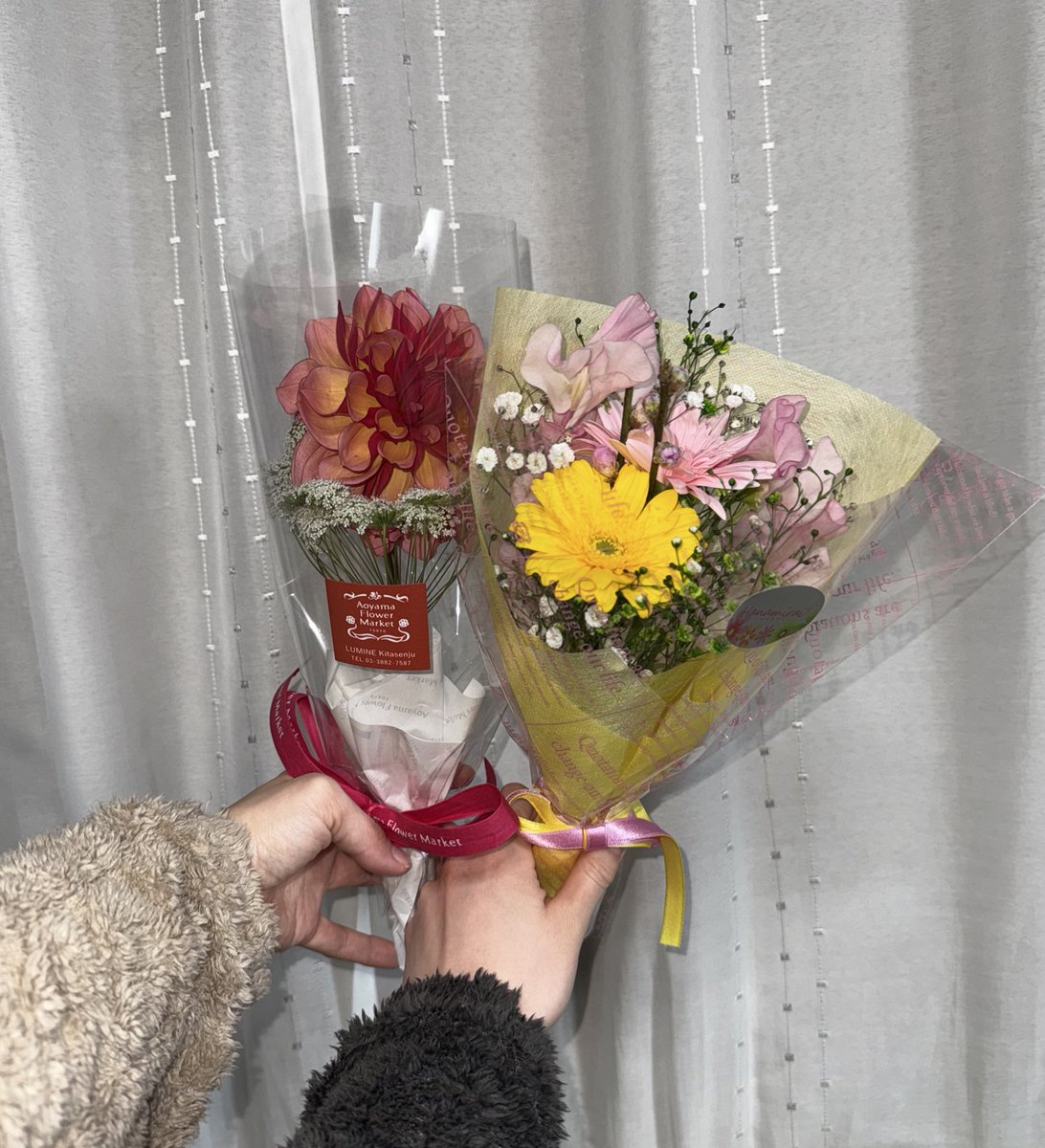 ついに明日彼女が関東までお迎えにきてくれて同棲がスタートします🥹💓
5月はお仕事やらお引越しの準備やらでずっとバタバタでなかなか更新できなかったけど、彼女への愛は増していきだいすきが更新していく毎日でした…💭🫣
お付き合いしてもう少しで11ヶ月💐
ようやく遠距離の幕が閉じるのです…🕯️♡