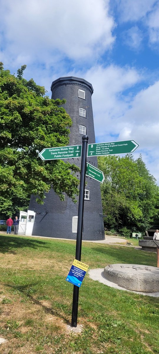 lycra lout tweet media