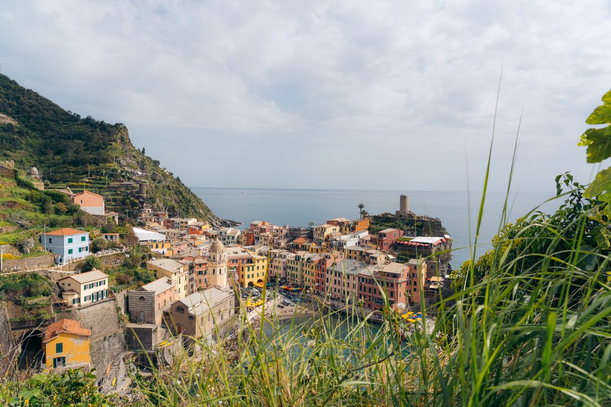 PicasAlina's tweet photo. #Italy #travel #place #viewsaddict
๐Cinque Terre, Italy
Colorful cliffs, sea breeze, and postcard views ๐๏ธ https://t.co/IJaNyAB4LM
