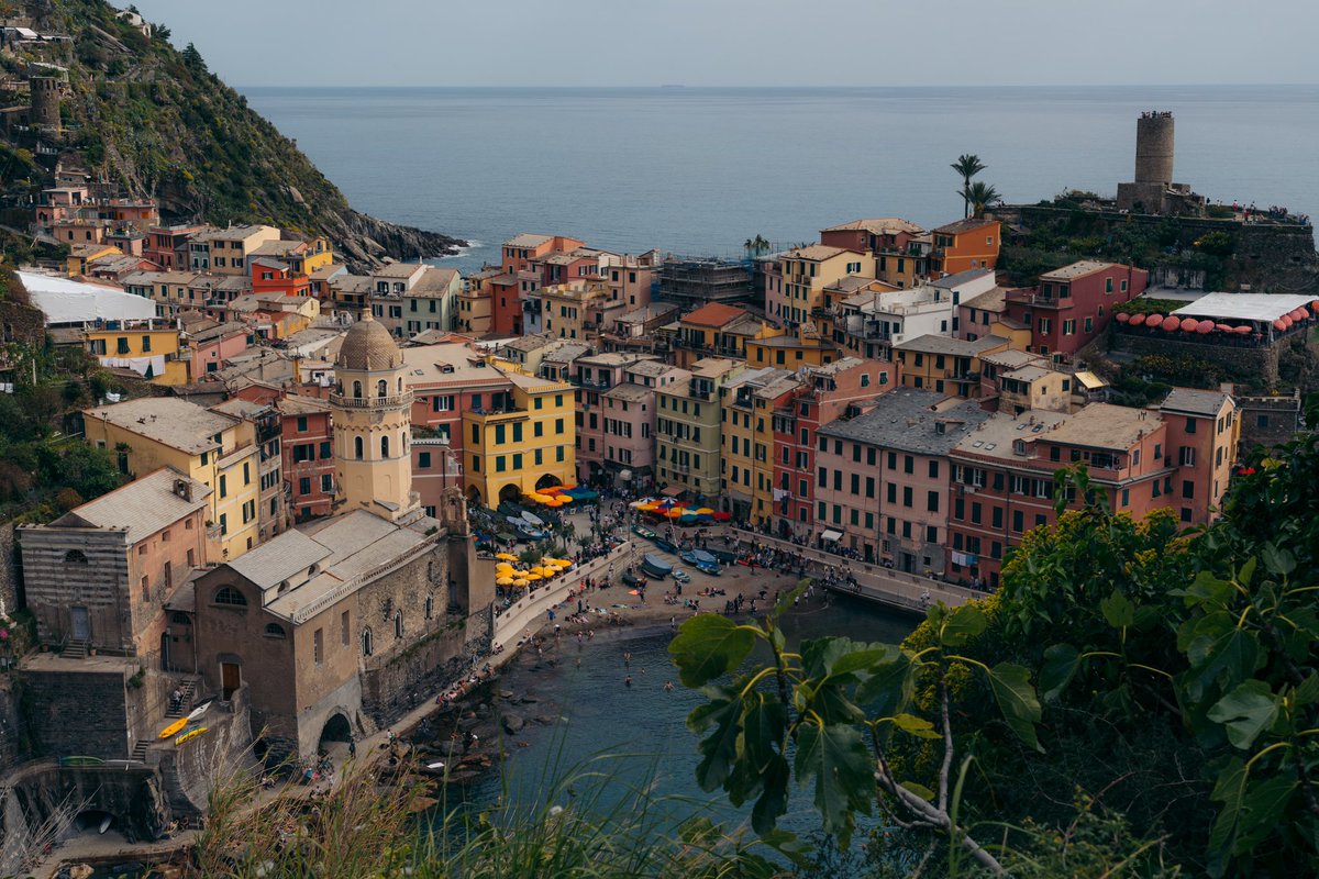 PicasAlina's tweet photo. #Italy #travel #place #viewsaddict
๐Cinque Terre, Italy
Colorful cliffs, sea breeze, and postcard views ๐๏ธ https://t.co/IJaNyAB4LM