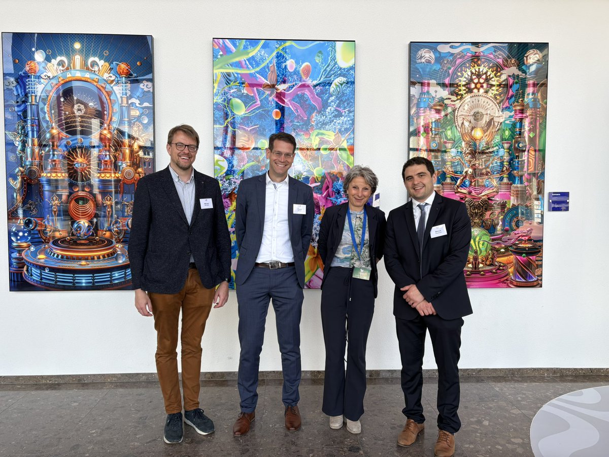 BPeyronnet's tweet photo. Thrilled and thankful for the opportunity to give the Derrick Griffith lecture at the annual Dutch urology meeting #NVU. Feel very small compared to all my predecessors #legends 😅🙏
Can feel the positive vibes around robotic functional urology in 🇳🇱. 
Keep up the good work! https://t.co/xDWC5eKpYa