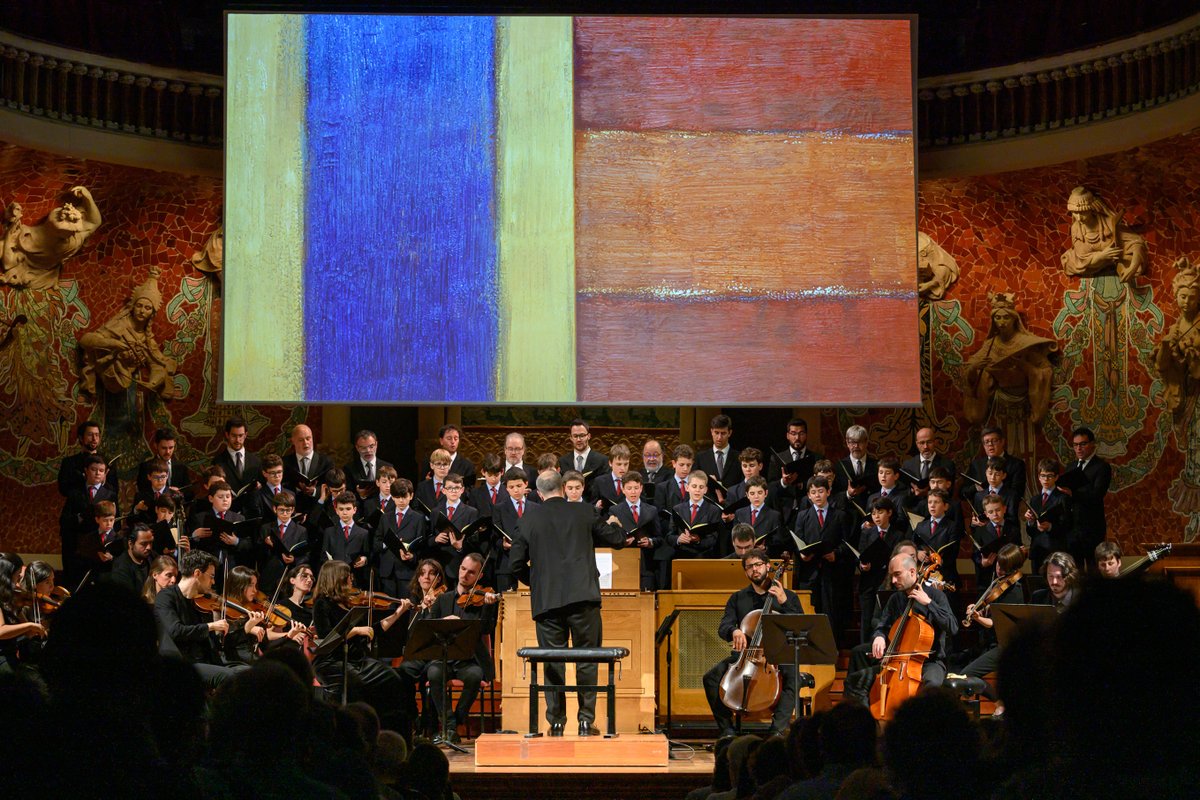 Palau de la Música Catalana (@palaumusicacat) on Twitter photo Ahir vam viure una celebració del Mil•lenari de Montserrat molt especial, en col·laboració amb <a href="/FCLP_Fundacio/">Fundació Catalunya La Pedrera</a>✨
Händel, Vivaldi i Bach amb l'<a href="/EscolaniaMont/">EscolaniaMontserrat</a>, <a href="/orqmiracle/">Orquestra del Miracle</a>, Capella de Música de Montserrat, <a href="/JDELARUBIA/">Juan de la Rubia</a> i les projeccions immersives de Sean Scully
<a href="/montserratinfo/">Abadia de Montserrat</a> Ahir vam viure una celebració del Mil•lenari de Montserrat molt especial, en col·laboració amb <a href="/FCLP_Fundacio/">Fundació Catalunya La Pedrera</a>✨
Händel, Vivaldi i Bach amb l'<a href="/EscolaniaMont/">EscolaniaMontserrat</a>, <a href="/orqmiracle/">Orquestra del Miracle</a>, Capella de Música de Montserrat, <a href="/JDELARUBIA/">Juan de la Rubia</a> i les projeccions immersives de Sean Scully
<a href="/montserratinfo/">Abadia de Montserrat</a>