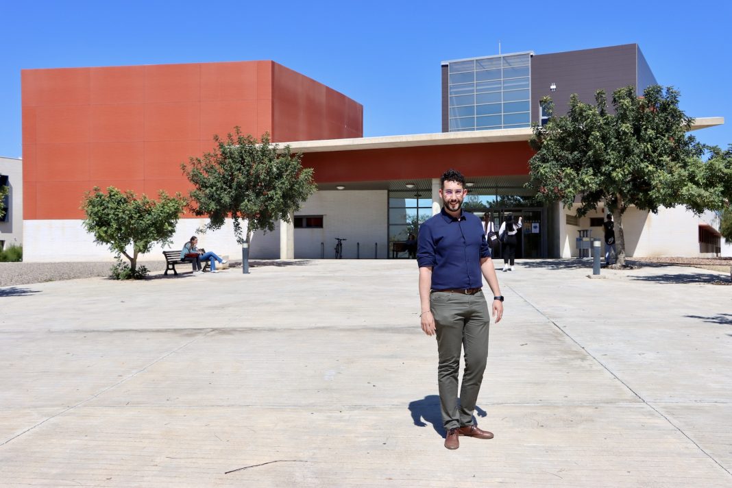 🎓Pablo Román, decano de la Facultad de CC de la Salud, es el nuevo presidente de la Conferencia Andaluza de Decanos de Ciencias de la Salud. Liderazgo unido para mejorar la formación sanitaria y frenar la fuga de talento en Andalucía
🔊Info👉 bit.ly/3Zvy8bz
#UAL #SoyUAL