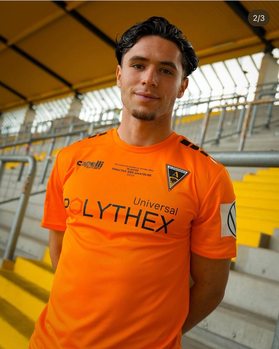 Wer weis vielleicht spielen die ja morgen wie Sneijder, Robben, Seedorf und Bergkamp… 
Hup Aachen Hup 🇳🇱