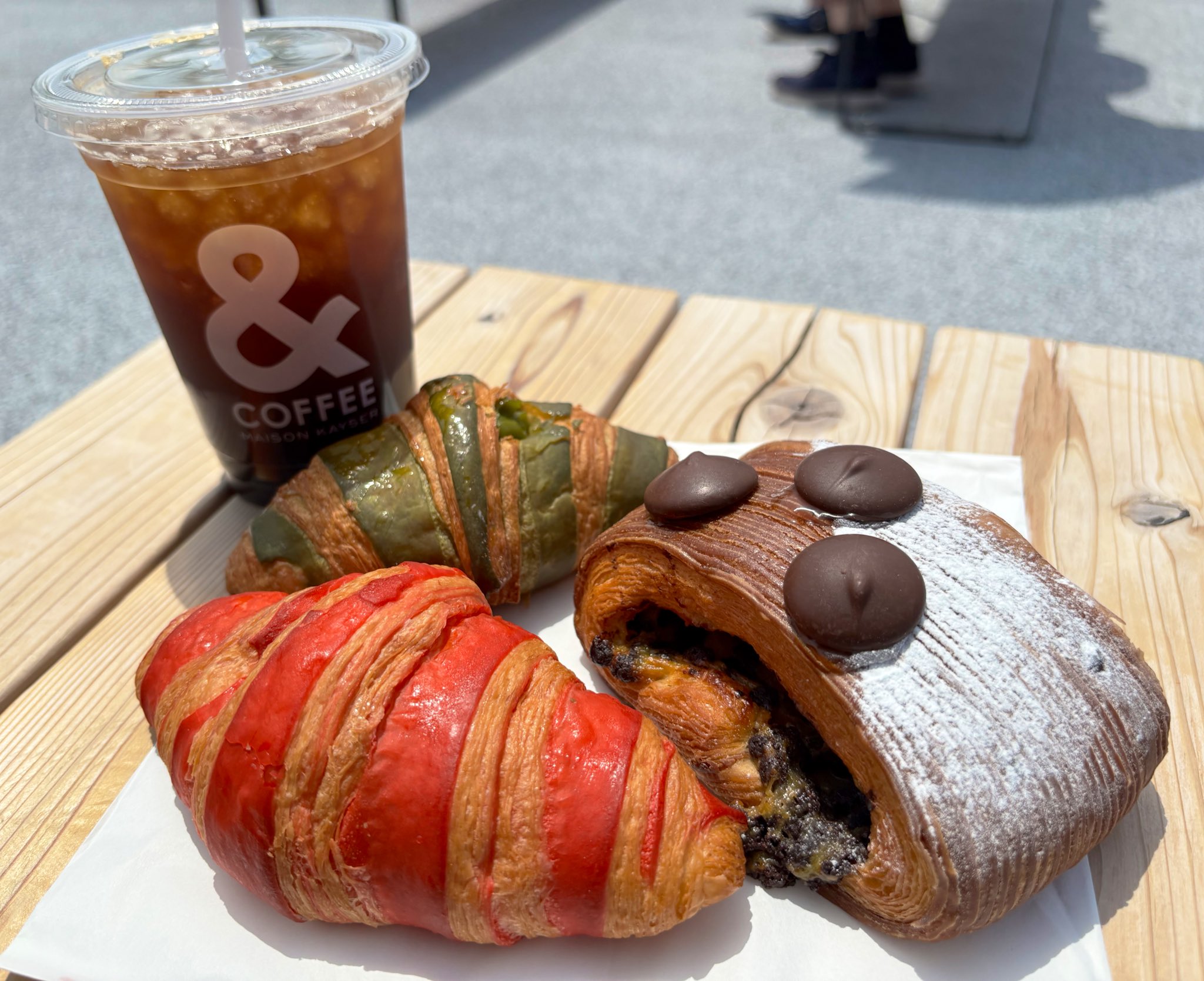 万博　フランス館メゾンカイザー　ピンバッチ【7/28まで】 大阪・関西万博21回目2 フランス館のパン屋さん ポーランドの