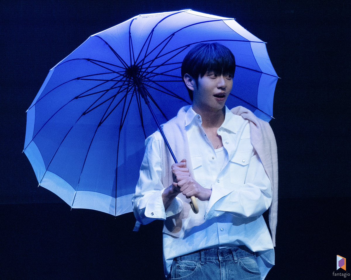 fantagiogroup's tweet photo. [#김누림][비하인드컷] #태권도의저주를풀어줘 한국 팬미팅 현장

#KIMNURIM #LetfreethecurseofTaekwondo https://t.co/sWDqOXQspW