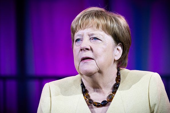 Merkel urges new German government against border controls, warning they will destroy European unity.
rmx.news/article/merkel…