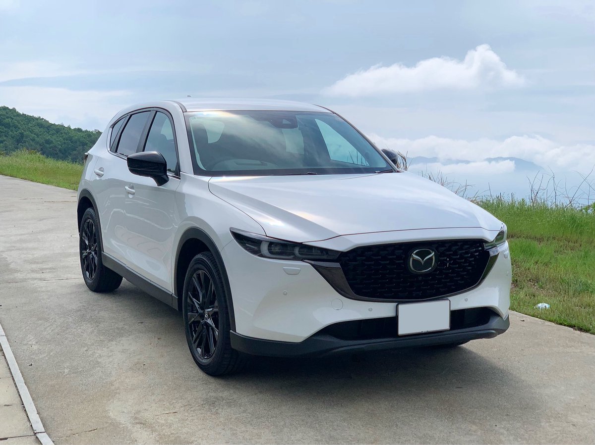 rx7_cx5's tweet photo. 通勤に使うのももったいないと思うくらいハマっている
#cx5 #blackselection #withmazda https://t.co/IGl8D0xrOz