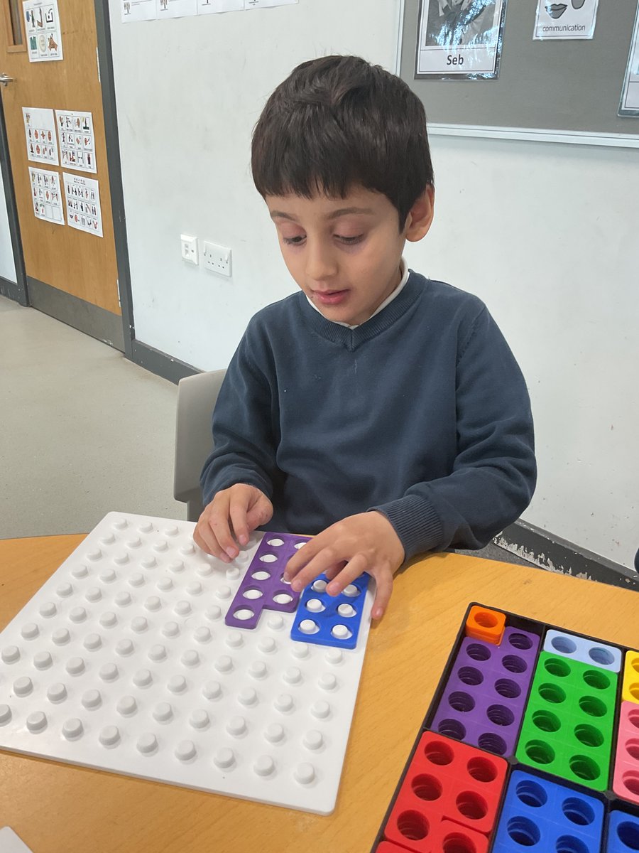 Orchards_School's tweet photo. We have been excited explorers while using Numicon to support our addition sums! The power of visual aids and concrete objects really helps our learners shine and be their best. You all worked so hard β well done! ππ #MathsExplorers #LearningWithNumicon @BrightFuturesET https://t.co/uMQaEaAtrt