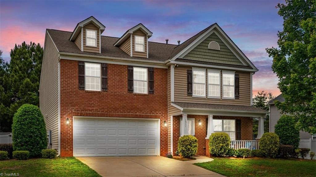 NicoleBRabe's tweet photo. 1511 Weatherend Drive, Rural Hall, NC, 27045
4 bed | 2.5 bath 2745 Sq. Ft.
Active | $355,000
https://t.co/KLtbFqltek
CHANDLER POINTE CHARMER! Welcome to this beautifully maintained 4 bedroom, 2.1 bath home in Chandler Pointe! This former model home shines with over 2,700 sq ft... https://t.co/qJD6qQ0GBu