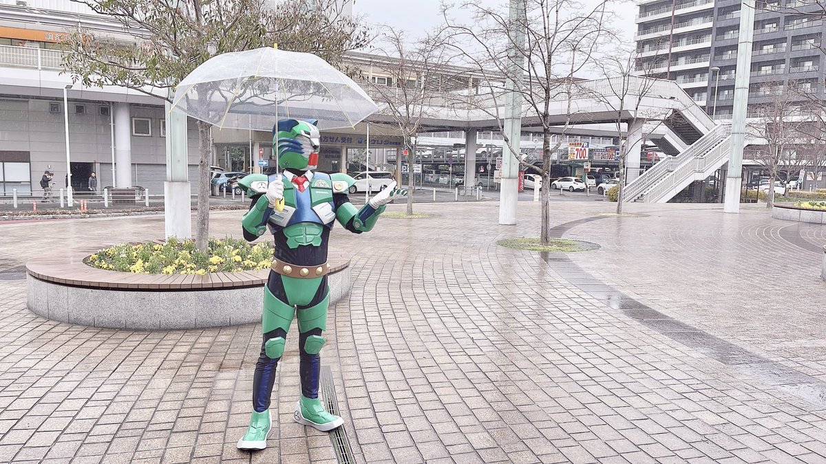 kerol_official's tweet photo. 明日の門司みなと祭りのケロルショーは
雨の為に中止となりました。雨には勝てなかったです、すみません。

ペット保険警察ケロルスタッフ https://t.co/rsIRvinvIR