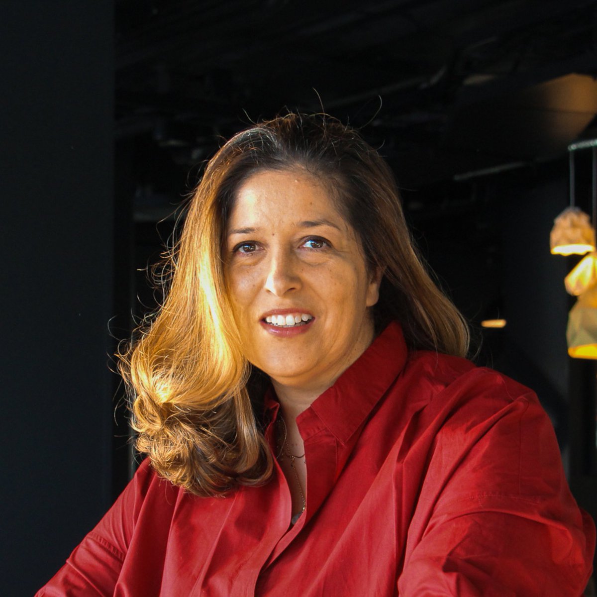 "Quiet" doesn't mean "passive". Introverts are often the "invisible glue" in teams:

→ Work independently
→ Deeply reflective
→ Proactive problem-solvers
→ Excellent listeners
→ Focused under pressure
→ Speak with intention

Don't overlook their value. 

#LeadershipTips