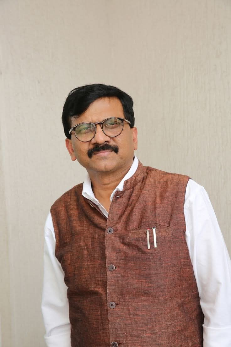 bedage_pradip's tweet photo. द किंगमेकर ग्रुप चा पुढचा अध्यक्ष हा शिवसेनेचा च असेल.

- संजय राऊत 

❤️

#TheKingMaker 

#राजकीय #महाराष्ट्र https://t.co/eNnedGvZNe