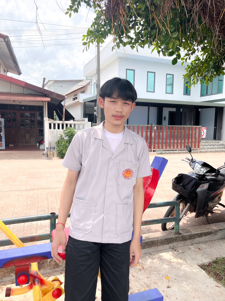 phmistr2006_'s tweet photo. ปวส😝🌑💥#สว่างเเดนดิน https://t.co/rPIbz7Y8eB