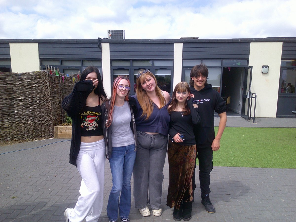 Etonbury Academy tweet media