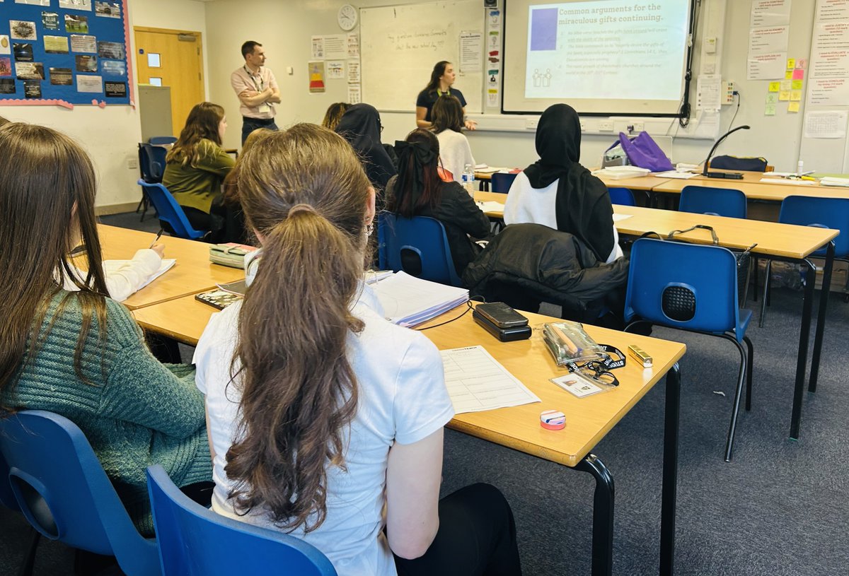 BlueCoatCofE's tweet photo. Thank you to Cross Teach for supporting our Year 12 R.E students in preparation for their Mock exams after half term. Cross Teach worked with Year 12 students on the meaning of Religious Experiences and how these may be defined. Well done Year 12! https://t.co/2psQA5c7b2