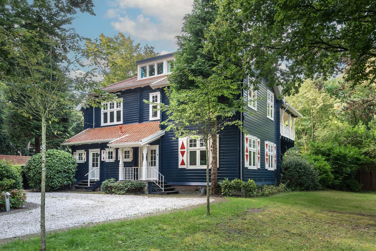 Ad van der Zee 📖 tweet media