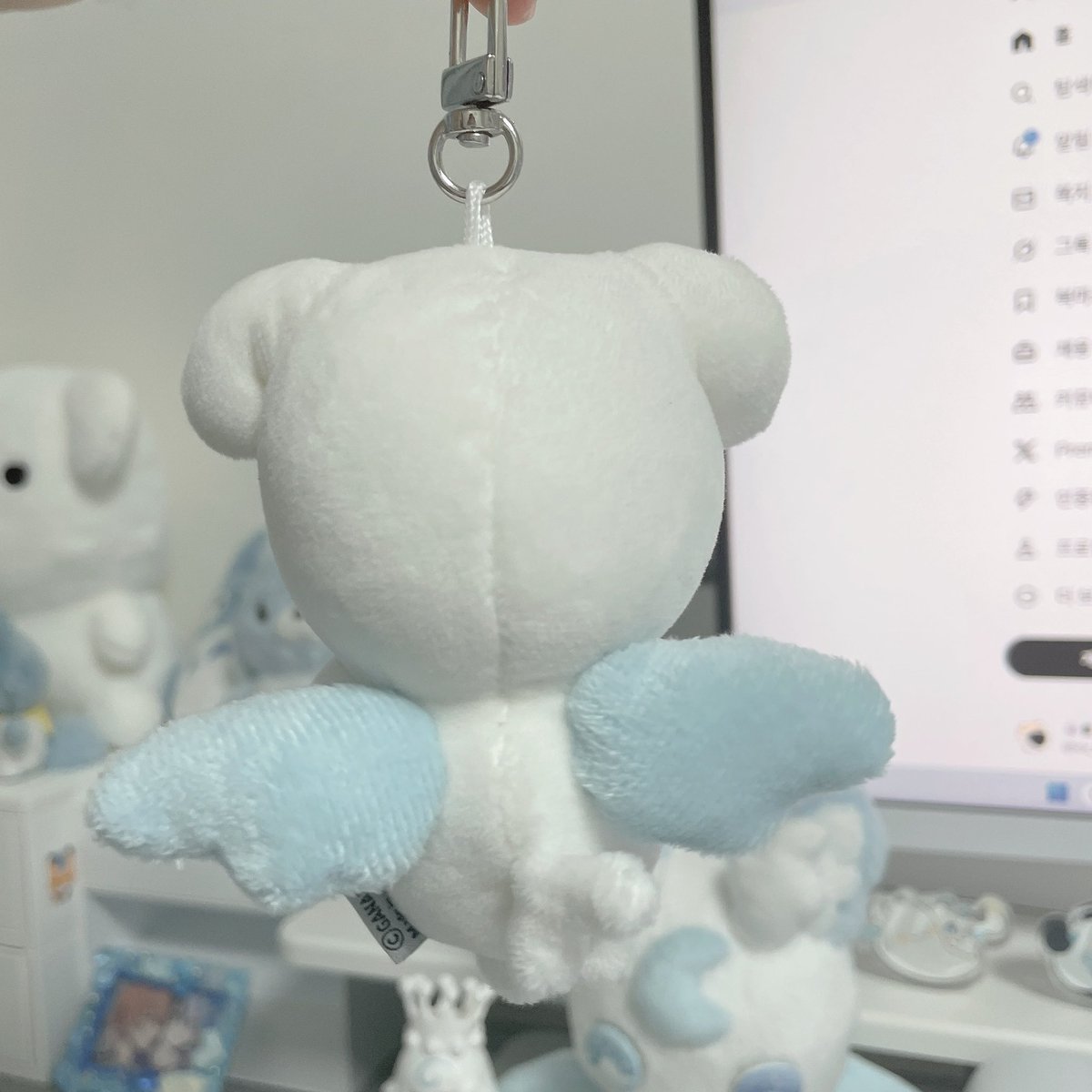 텐시듀🩵🪽
(날개는 따로 달아줬어요)