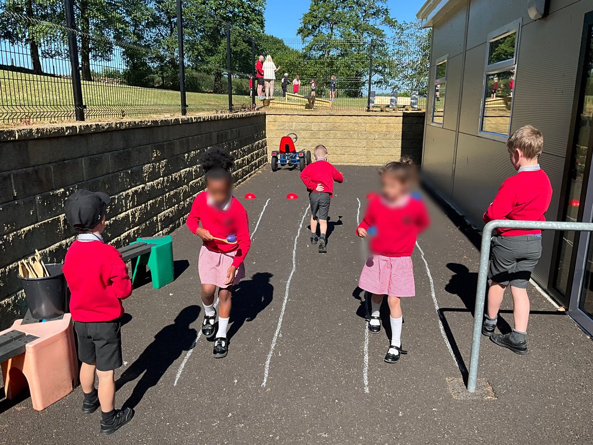 zwharry265's tweet photo. Sports Day Practice is well underway in Primary 2🏅🥎🏃♀️🏃♂️
#primary2 #primaryteaching #sportsday #2weekstime #obstaclerace https://t.co/dTdklhl3Xb