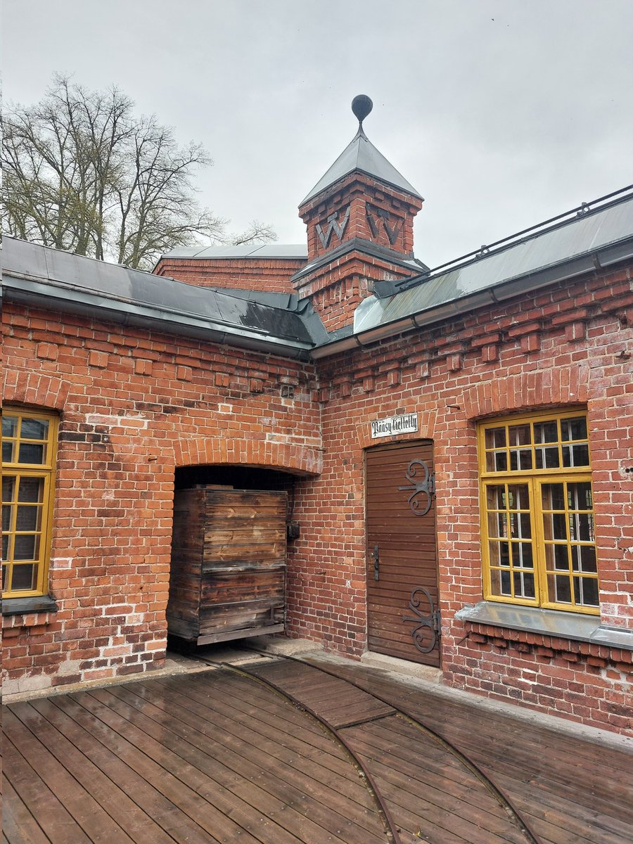 Kaakkois-Suomen kierros: Kotkassa jäsenyrityksemme MM Kotka Mills Oy:n tehtaalla valmistetaan laminaattipaperia ja kartonkia. Tuotteet lähtevät maailmalle pääosin HaminaKotka satamasta. Metsäteollisuus on sataman pääasiakas. Lopuksi katse menneisyyteen: UPM Verla, UNESCOn kohde.