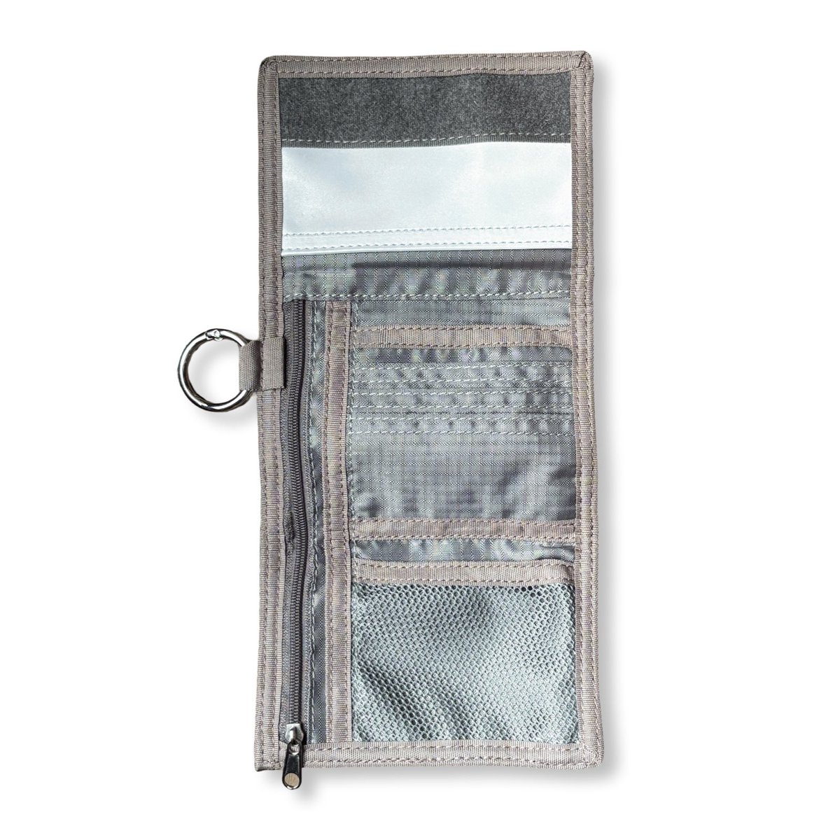_is_poly's tweet photo. 【新作】 6月中旬お届け

REFLECTOR POLY WALLET
¥5,800-taxin

アウトドアに大活躍なウォレットが新登場💳
5/25 23:59まで販売中！！

https://t.co/vPf6EcLfRs https://t.co/OcIYN13q6V