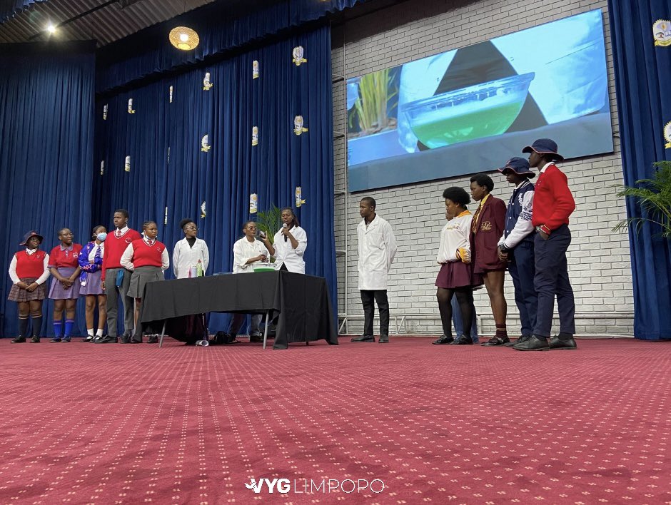 vygsa_official's tweet photo. ⚪️🔵🔴The VYG fam in Limpopo proudly hosted the Career Expo💼👩‍💻at the University of Limpopo🏛, creating a dynamic space for students to connect purpose with profession💥.

Check it out:
https://t.co/e7egE0oAAD

#VYGSA #Universities #Matric2025 #Career #Limpopo https://t.co/SgBWKEeOt7