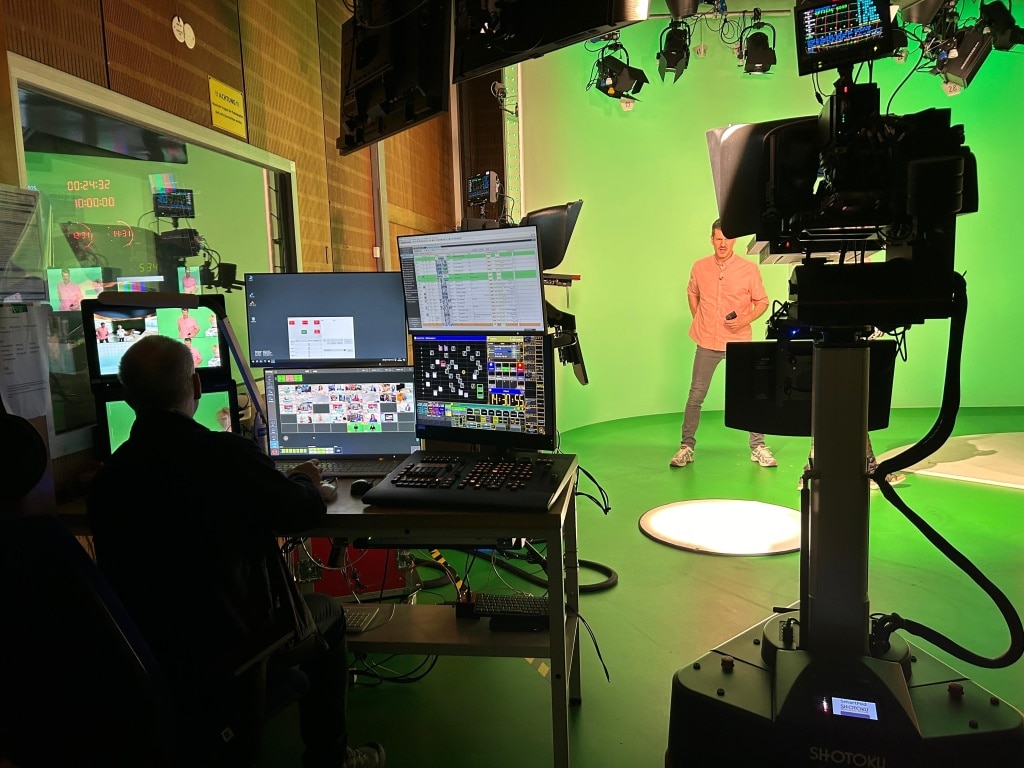 🇹🇷🇪🇺🇩🇪Akreditasyon Mesleki Eğitim projesi kapsamında Demirören Medya ve Teknoloji MTAL'nin Radyo-Televizyon alanı öğrencileri 13.04.2025-26.04.2025 arasında Almanya'da Deutsche Welle (DW) medyada kısa dönem öğrenme faaliyetlerini tamamladılar. <a href="/tcmeb/">Millî Eğitim Bakanlığı</a> <a href="/ulusalajans/">Türkiye Ulusal Ajansı 🇹🇷 Turkish NA</a> <a href="/istanbulilmem/">İstanbul İl Millî Eğitim Müdürlüğü</a>