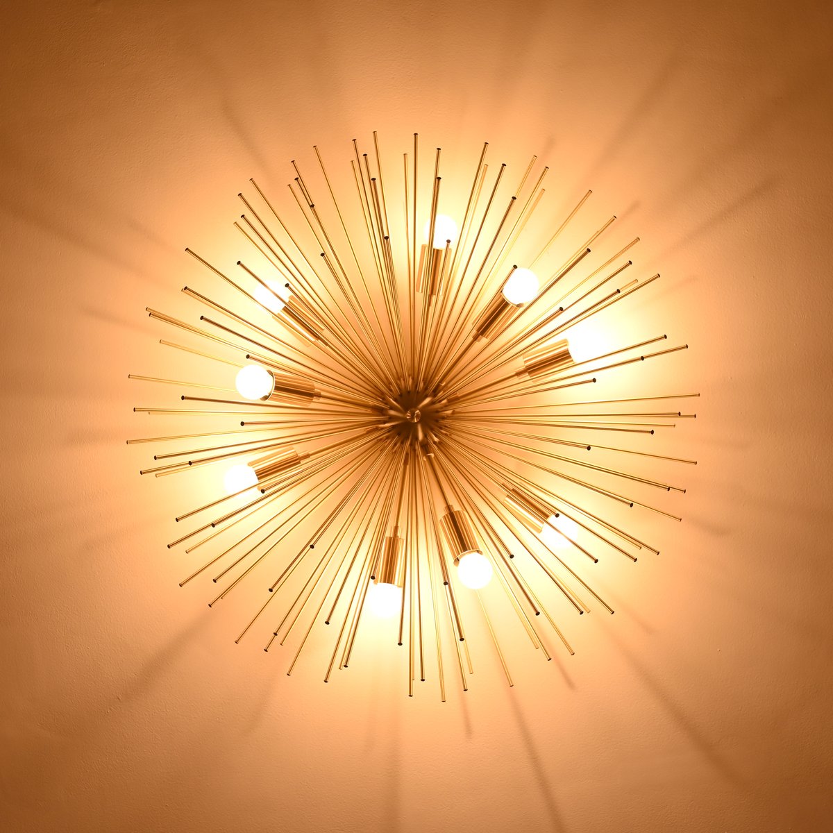 BrassLeafStudio's tweet photo. Our Golden Flare Chandelier fuses brass brilliance with mid-century charm. 30" of pure sculptural glow
https://t.co/8lIWCONbf3
#LightingDesign #BrassChandelier #InteriorDecor #ModernLighting #FlushMount #HomeStyle https://t.co/40NhSr4YuD