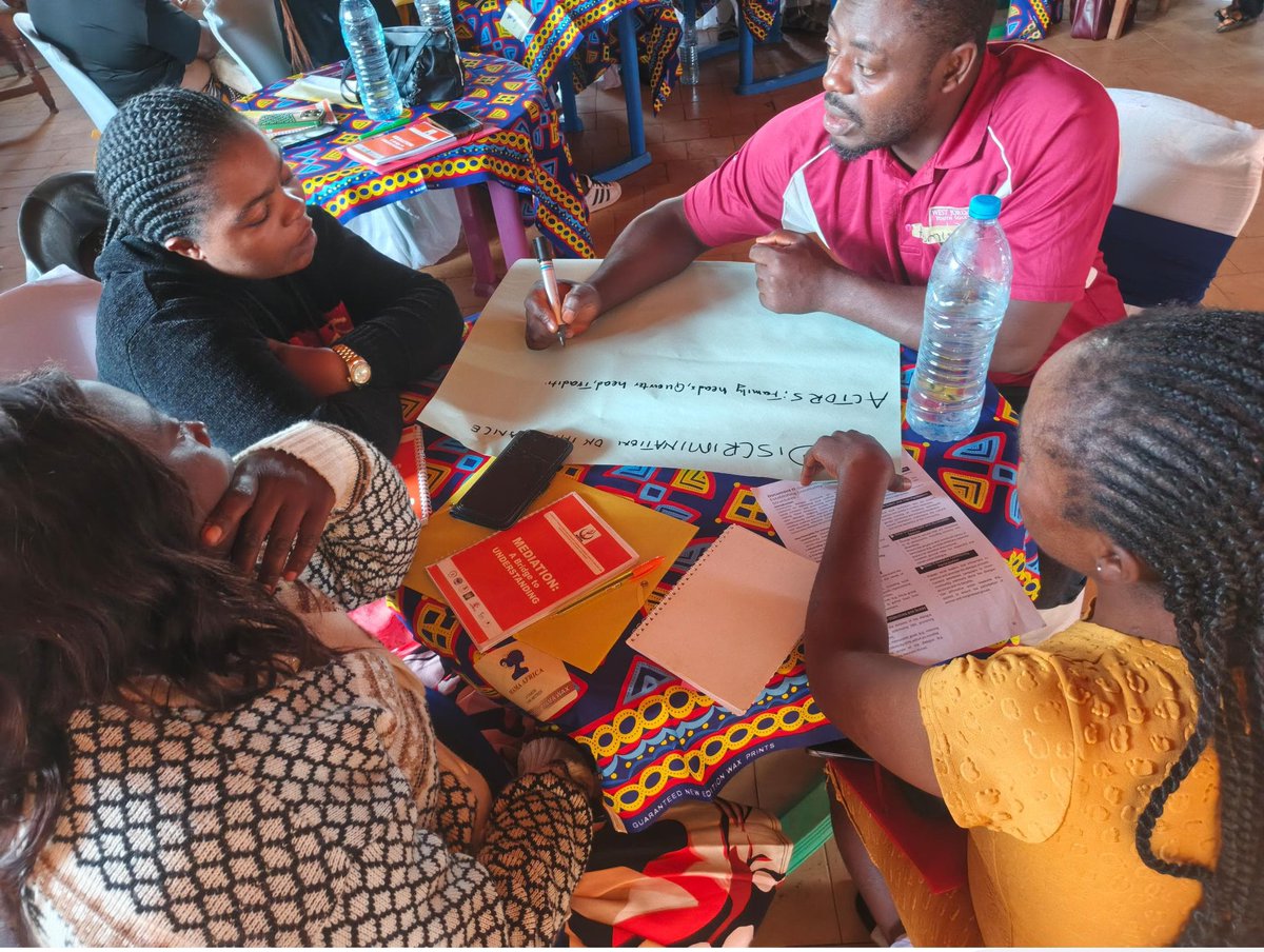 WOPEN trained 17 Administrative Authorities in Boyo to strengthen peace &amp; prevent violence. They gained tools to detect early conflict signs &amp; promote justice, equality &amp; inclusion.

Thanks to #ALVF, <a href="/AFD_en/">AFD_en 🇫🇷 🇪🇺</a> &amp; local partners for the support!
#Peacebuilding #Nonviolence 
<a href="/Mohcam5/">Mohcam ( Mother of Hope Cameroon)</a>