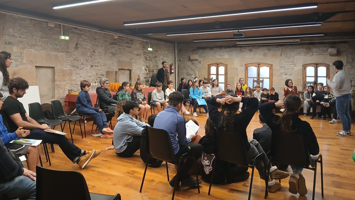 Errenteriako Eskolako Agenda 2030eko ikastetxeetako ordezkariak elkartu dira aurten egindako lanketa borobiltzeko ow.ly/igYp50VXF72