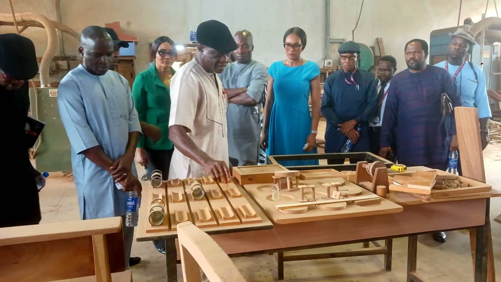 OfficialSEDIE's tweet photo. May 21, 2025, a delegation from Dave Umahi Federal University of Health Sciences (DUFUHS), led Prof. Clementina Igwebuike Osi visited SEDI Enugu to explore partnerships in innovation and capacity building. #SEDIEnugu #Innovation #CapacityBuilding #STEM #CollaborationForGrowth https://t.co/VRUM76uIKt