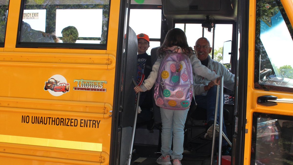 CanandaiguaCSD's tweet photo. What a TEAM! We are thankful for our transportation team and their dedication to our school community! We are #CanandaiguaProud.
#transportationappreciationweek https://t.co/tlN3Y54B71