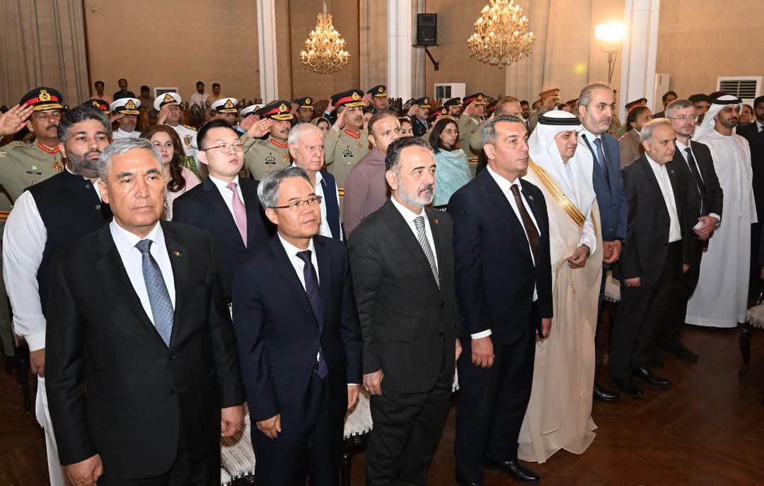 AmbassadorNawaf's tweet photo. #اسلام_آباد| حضرتُ حفل تنصيب قائد الجيش الباكستاني الفريق أول/عاصم منير، بتقليده الى رتبة مشير من قبل رئيس الجمهورية السيد/ آصف علي زرداري، وذلك في القصر الرئاسي، متمنين له التوفيق. https://t.co/I03cEbcAy8